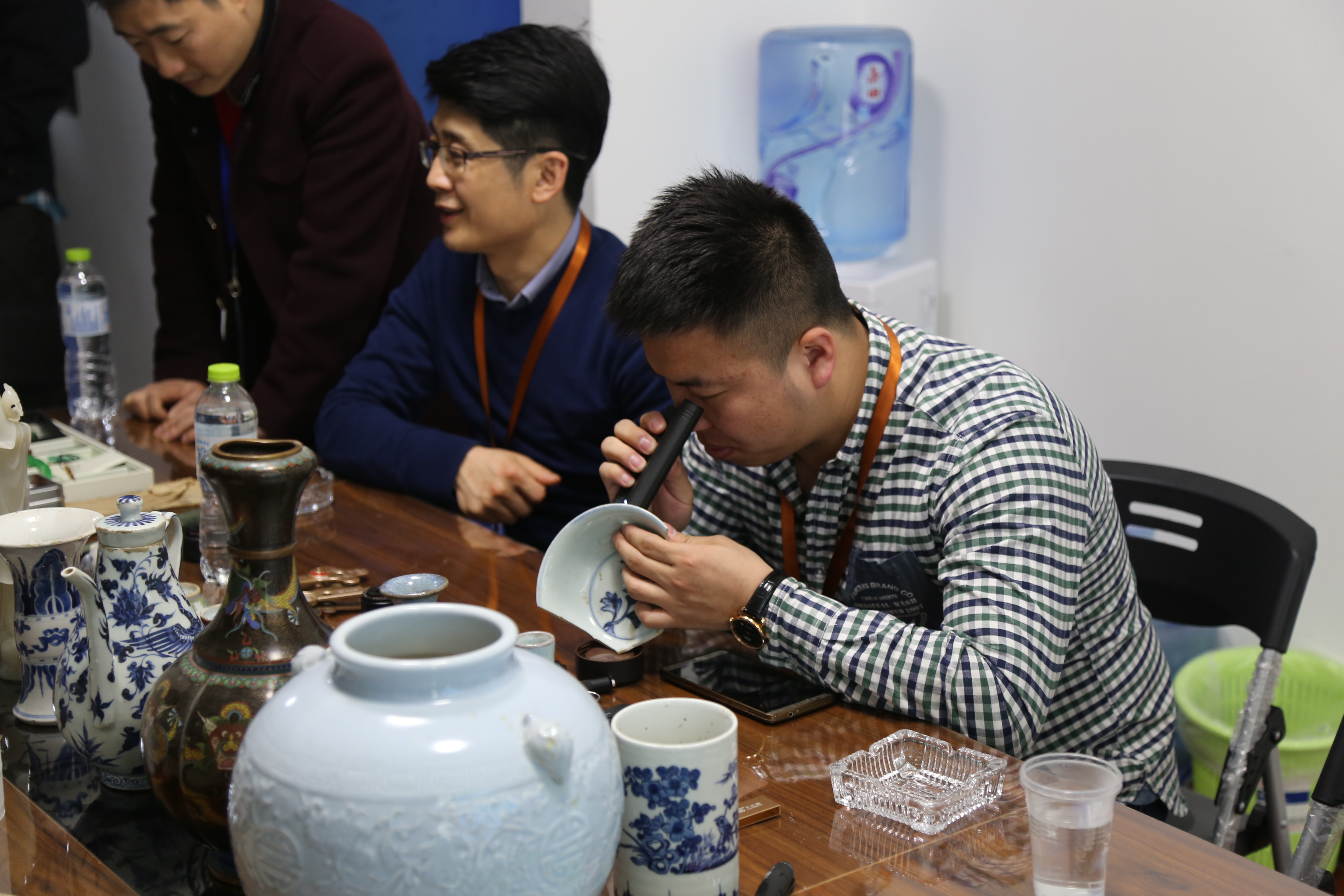 卡兰德瓷器老化痕迹鉴定视频,卡兰德鉴定元代青花瓷器