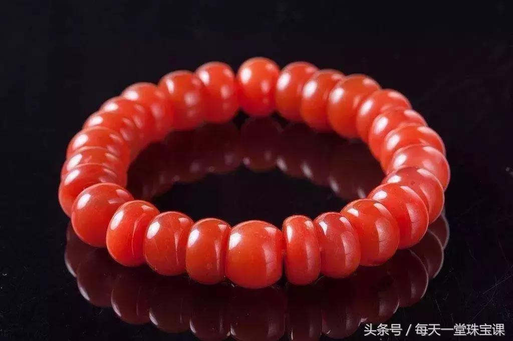 锆石和施华洛世奇水晶哪个值钱,十大假珠宝