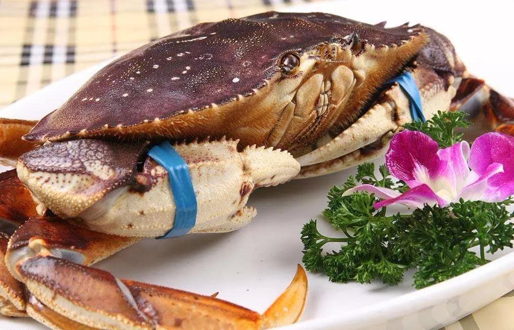 买回来的螃蟹变颜色了还发臭,买来活螃蟹10小时后冷冻是否能吃