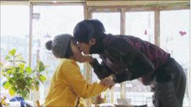 塔台吻，天台吻，红酒吻，这部剧撒糖撒不停