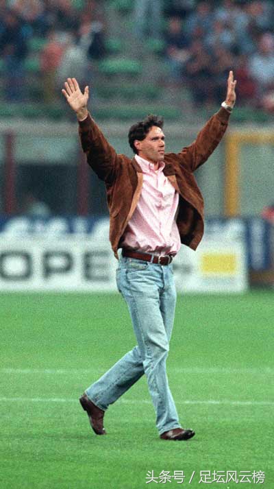 马尔科凌空抽射,世界足坛最好的传球大师