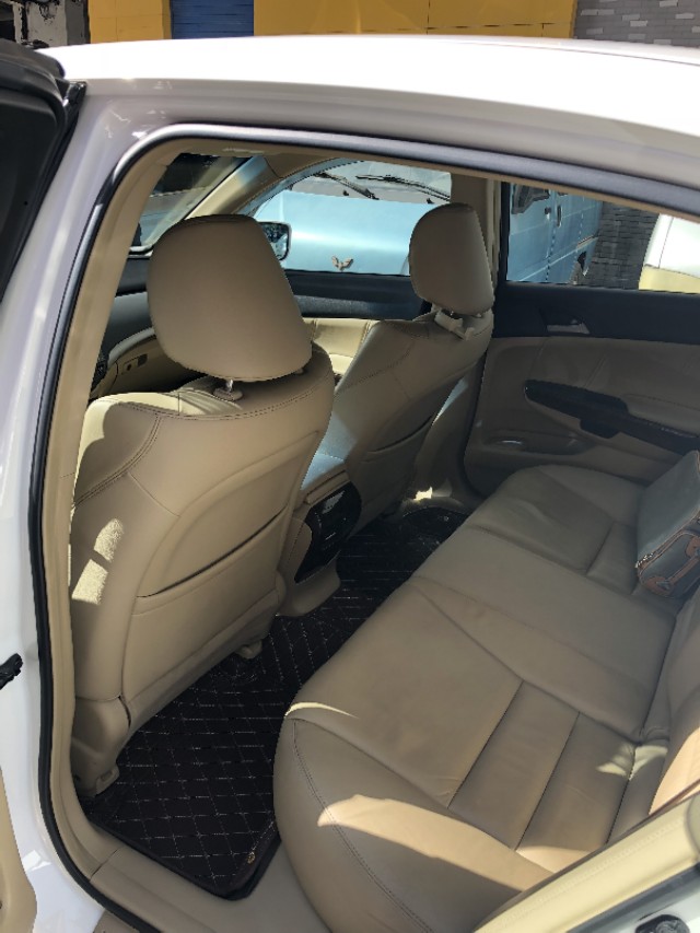 淘车推荐,2010年八代雅阁2.4百万纪念版