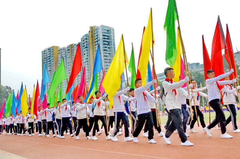 恩施市实验小学足球比赛,建始县实验小学2023运动会