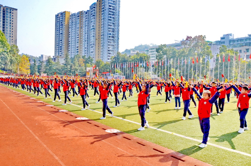 恩施市实验小学足球比赛,建始县实验小学2023运动会