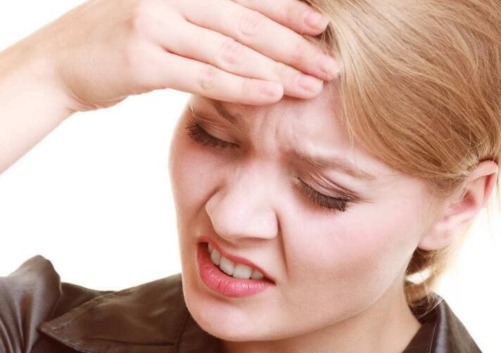 头皮麻是什么病的前兆血压高,颈椎病引起头皮麻