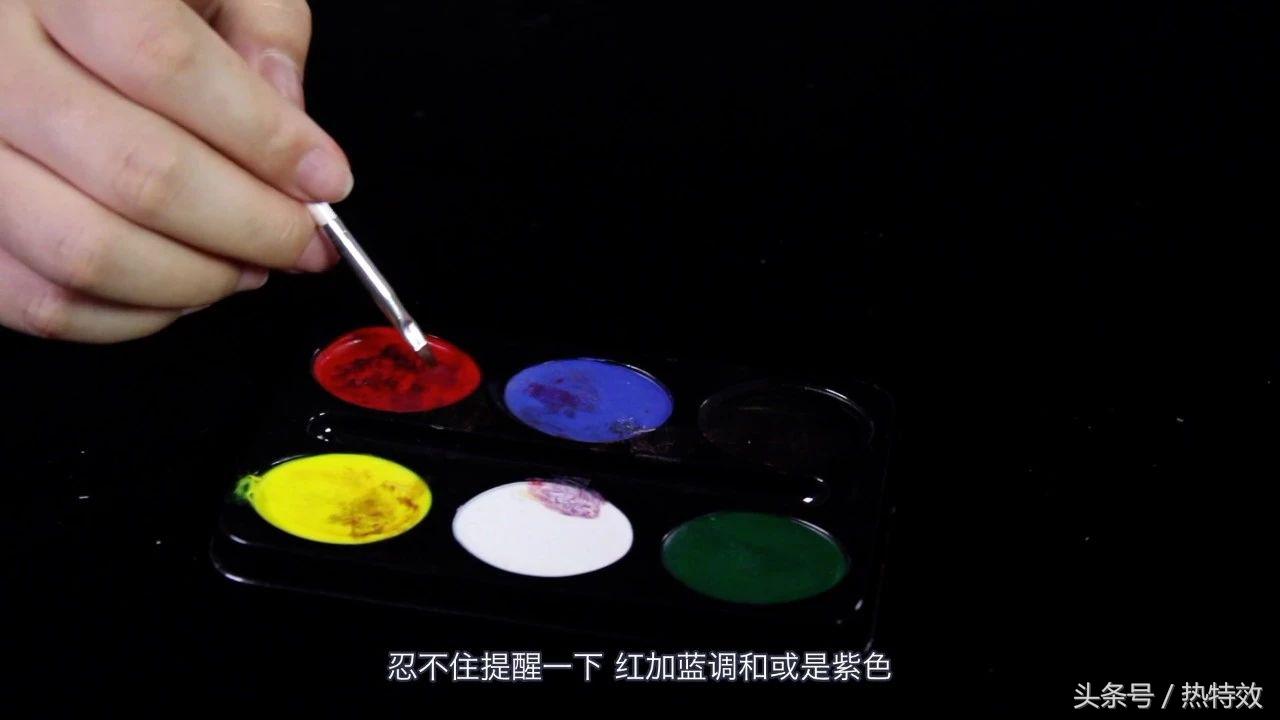 眼睛周围淤青如何化妆遮盖,眼睛淤青化妆教程