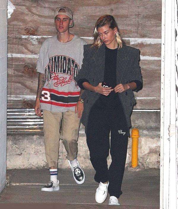 比伯深夜发布长文完整,比伯剪头