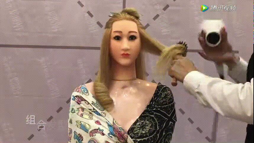 造型梳怎么吹蓬松,滚梳吹大波浪卷教程