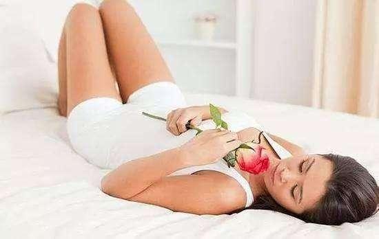 女性瘙痒怎么彻底解决,女性尿道口周围瘙痒