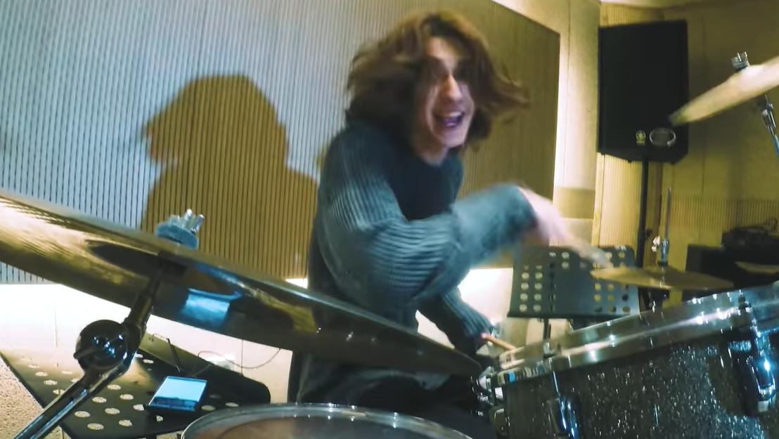 被公司冷藏，成为网红另辟蹊径，帅气韩国打鼓小哥圈粉18万粉丝