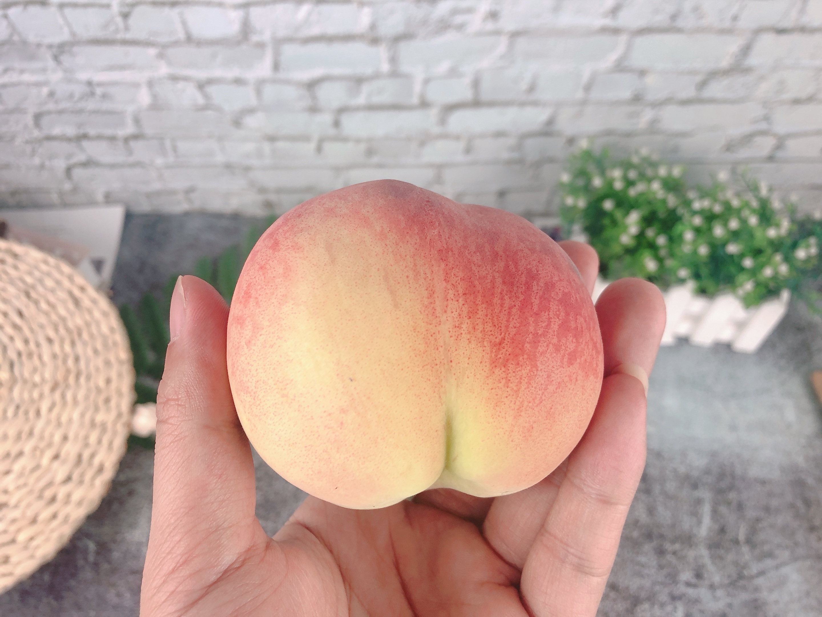 桃子吃了喉咙痛,桃子吃完喉咙痒