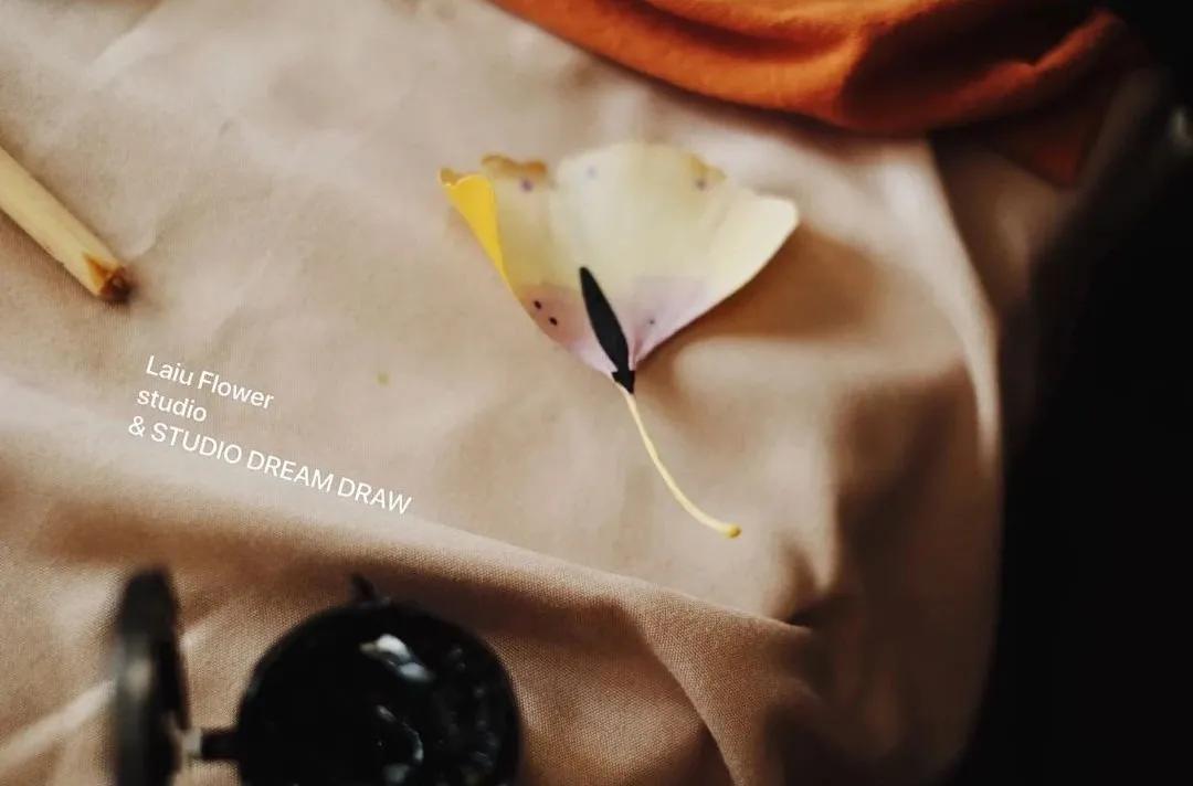 银杏叶咋做玫瑰花,银杏叶怎么做玫瑰花