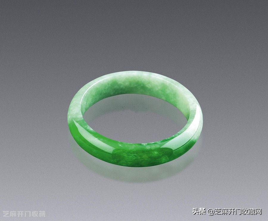 翡翠鉴别真假紫光灯,如何鉴别翡翠的真假呢