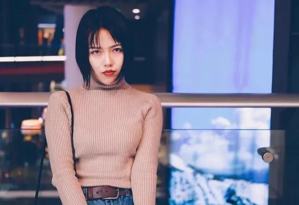 当男人说想你的时候女人怎么回答,女人说也想你了怎么回复