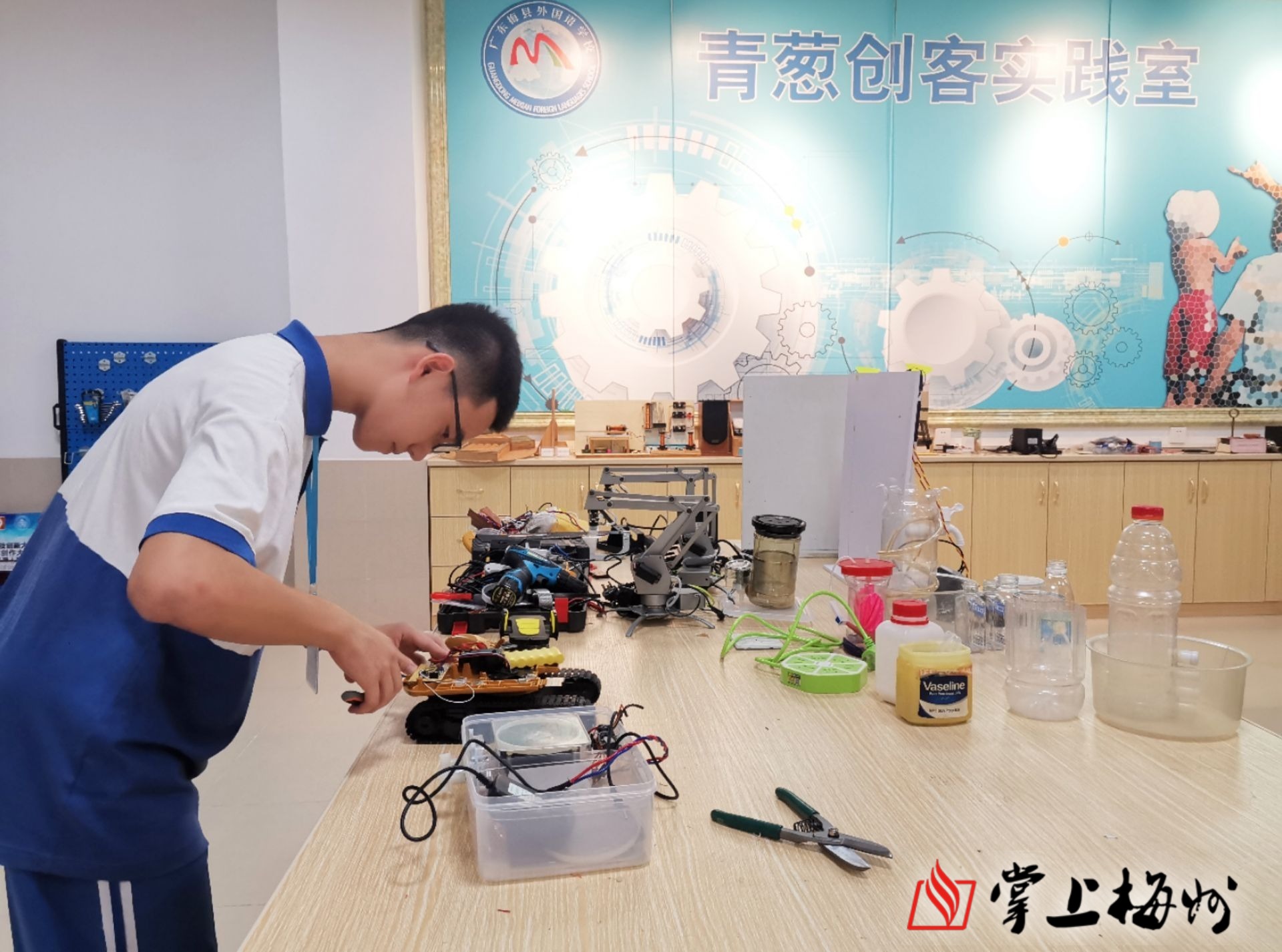 酷学酷玩酷科技！梅州这个学校是“小小科学家”的摇篮…