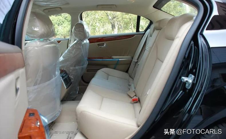 08款别克君越内饰图解,08款的别克君越有哪些优点和缺点