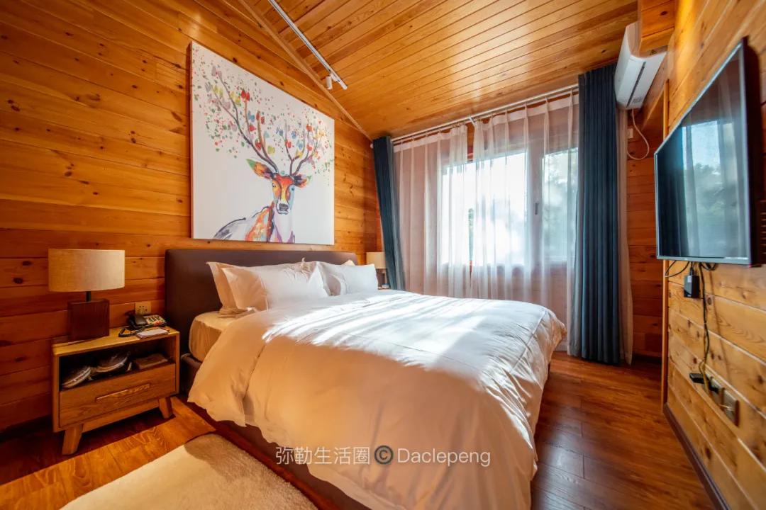 云南最美小镇图片,云南太平湖森林公园花海