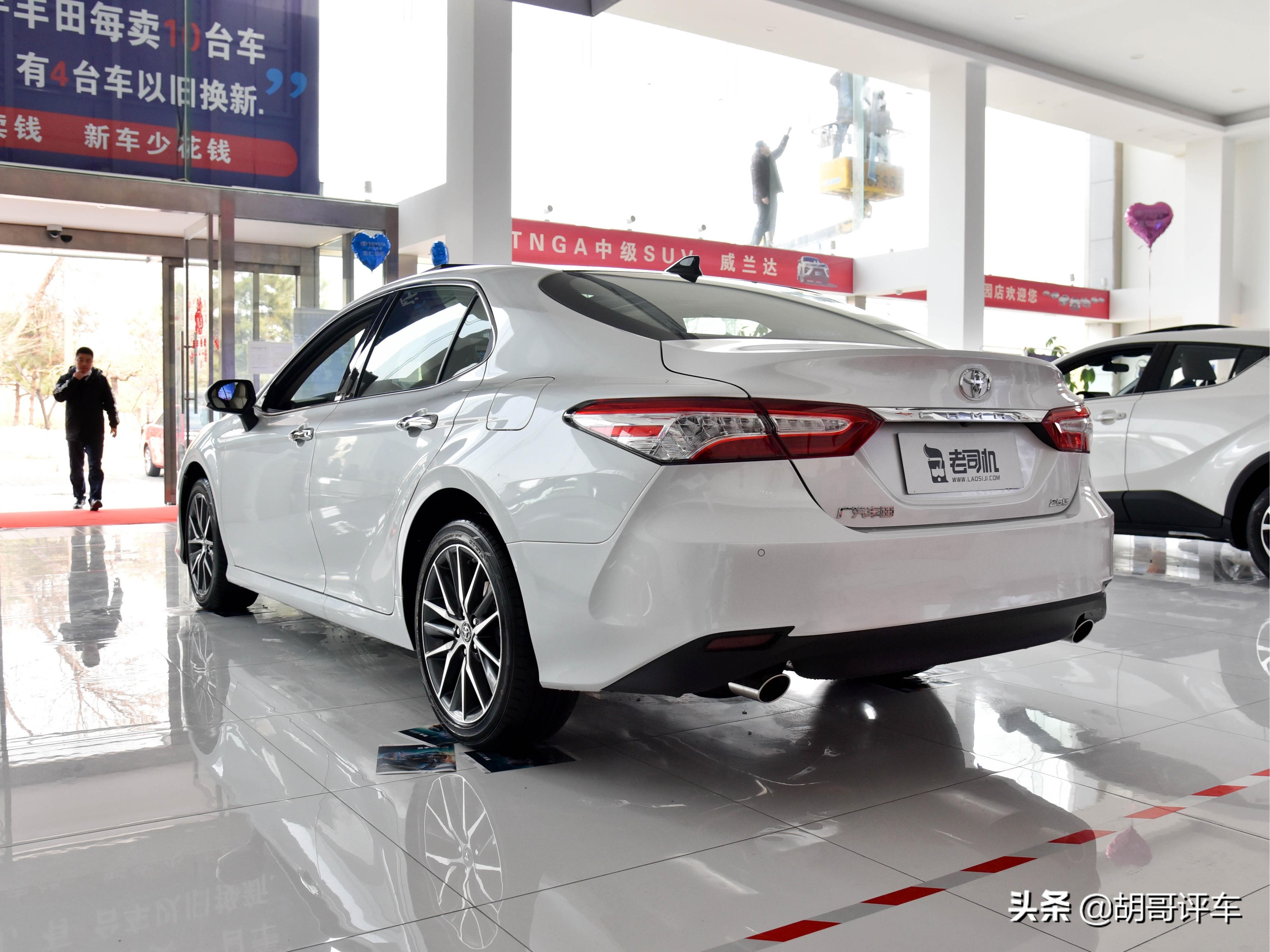 质量好价格便宜的b级车,丰田凯美瑞实力有多强哪款值得买