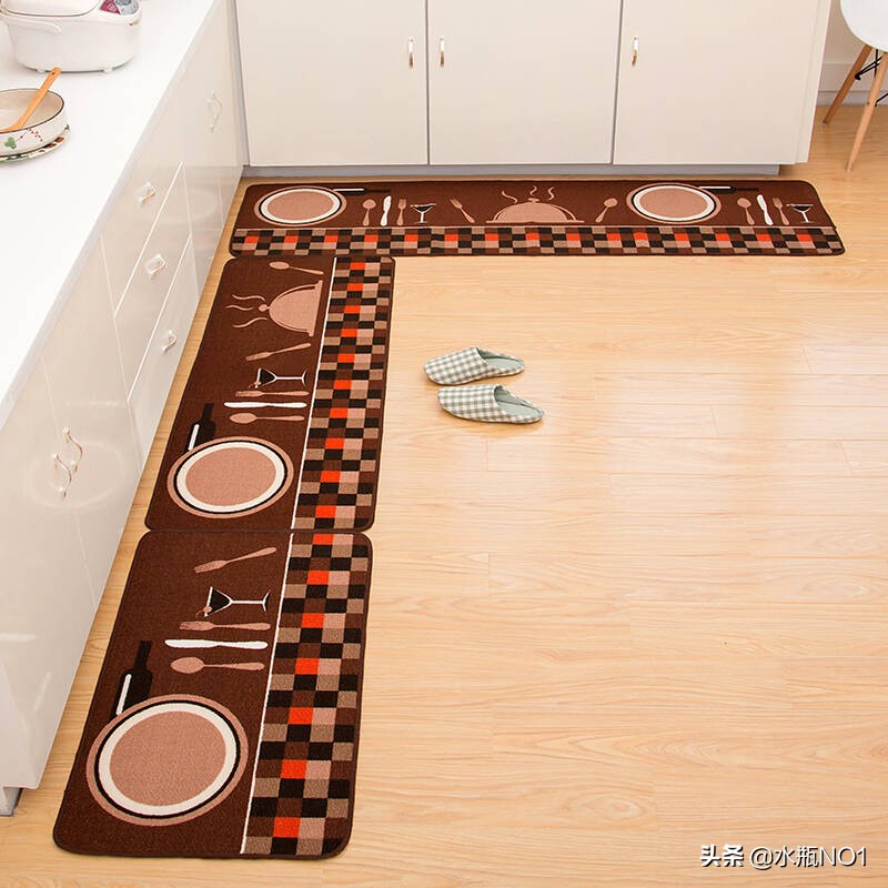 地垫该如何选购、安放、清洗？别让家中的地垫成了滋生细菌的温床