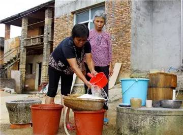 农家糍粑香味浓,桂花糯糍粑
