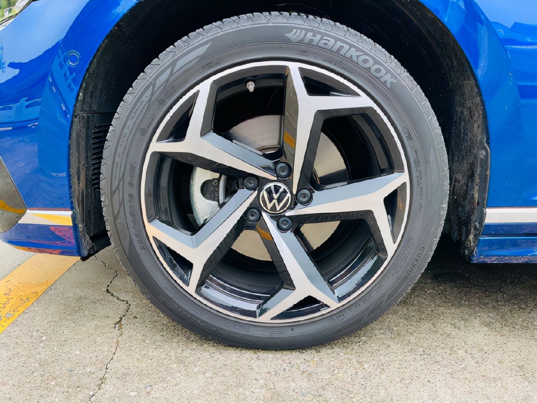 大众4驱蔚揽旅行车试驾,大众蔚揽旅行车试驾视频