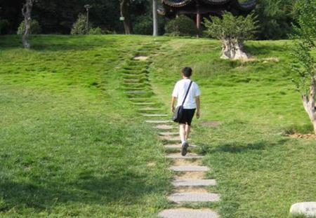 人到中年两种人最有福,人到中年有六个福是什么