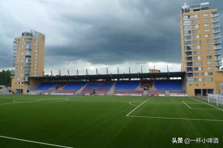 欧洲联赛小型球场有哪些,欧洲五大联赛顶级球场