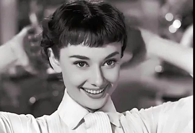 罗马假日最感人的一部电影,罗马假日经典爱情电影推荐排行榜