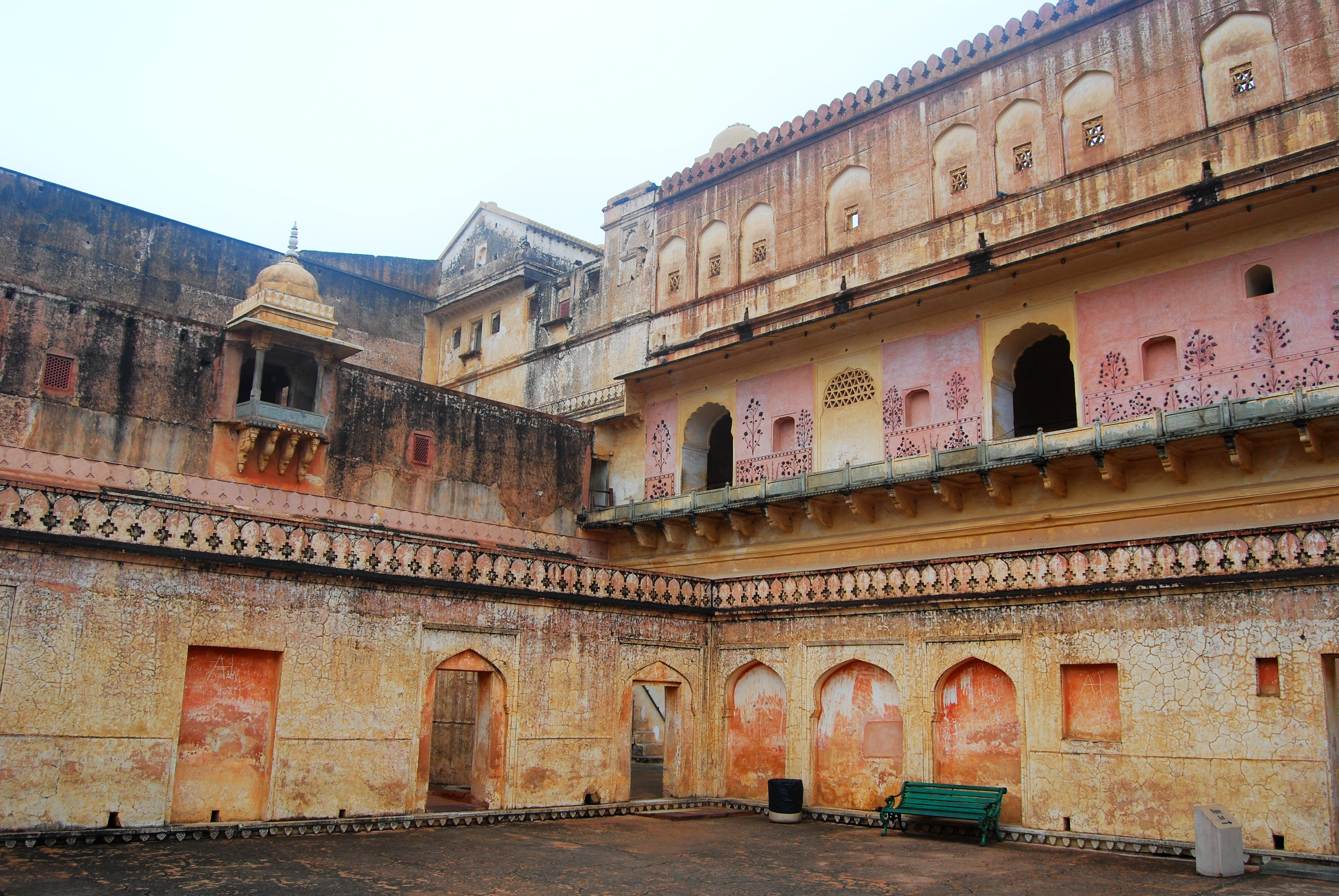 琥珀堡皇宫图片,琥珀堡镜宫