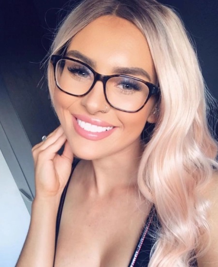 一人立功全家光荣军地联手送喜报,一人参军全家光荣为中国军人点赞