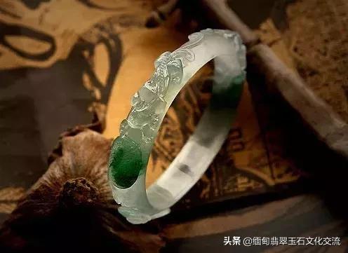 怎么辨别翡翠手镯好坏图解,翡翠手镯好坏最简单方法