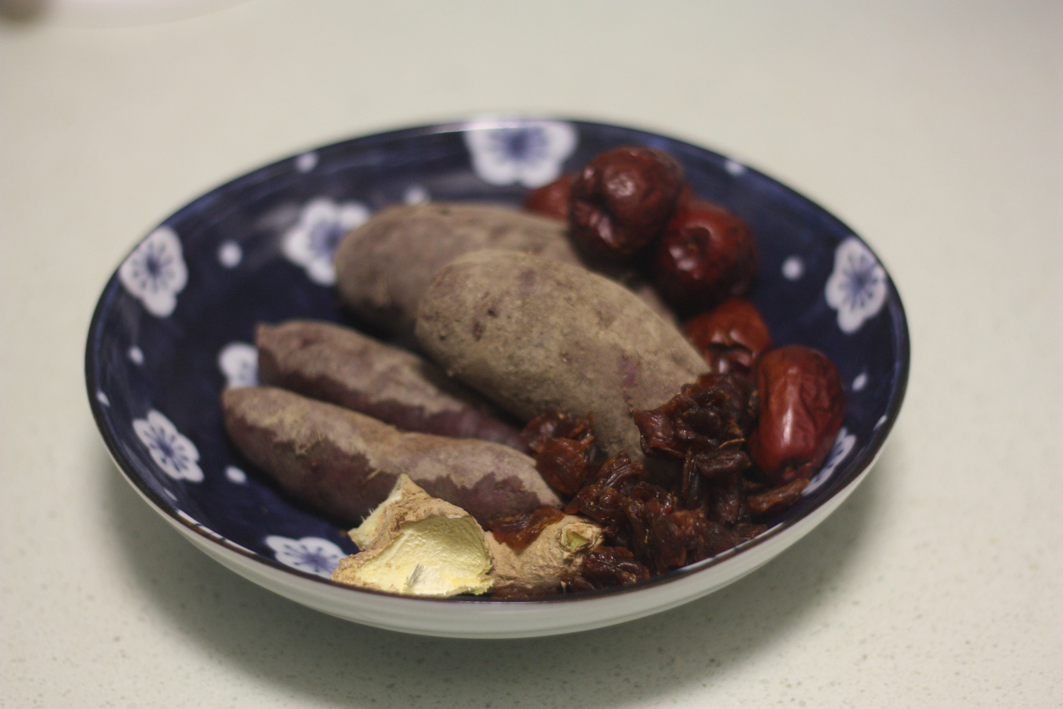 冬天易感冒，这糖水驱寒暖胃，全身暖和很舒坦，尤其女人要多吃