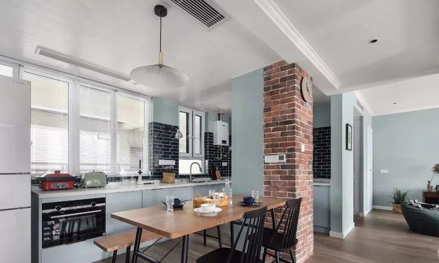 餐桌买什么样的好看又实用,餐桌桌垫一般用什么材质的好