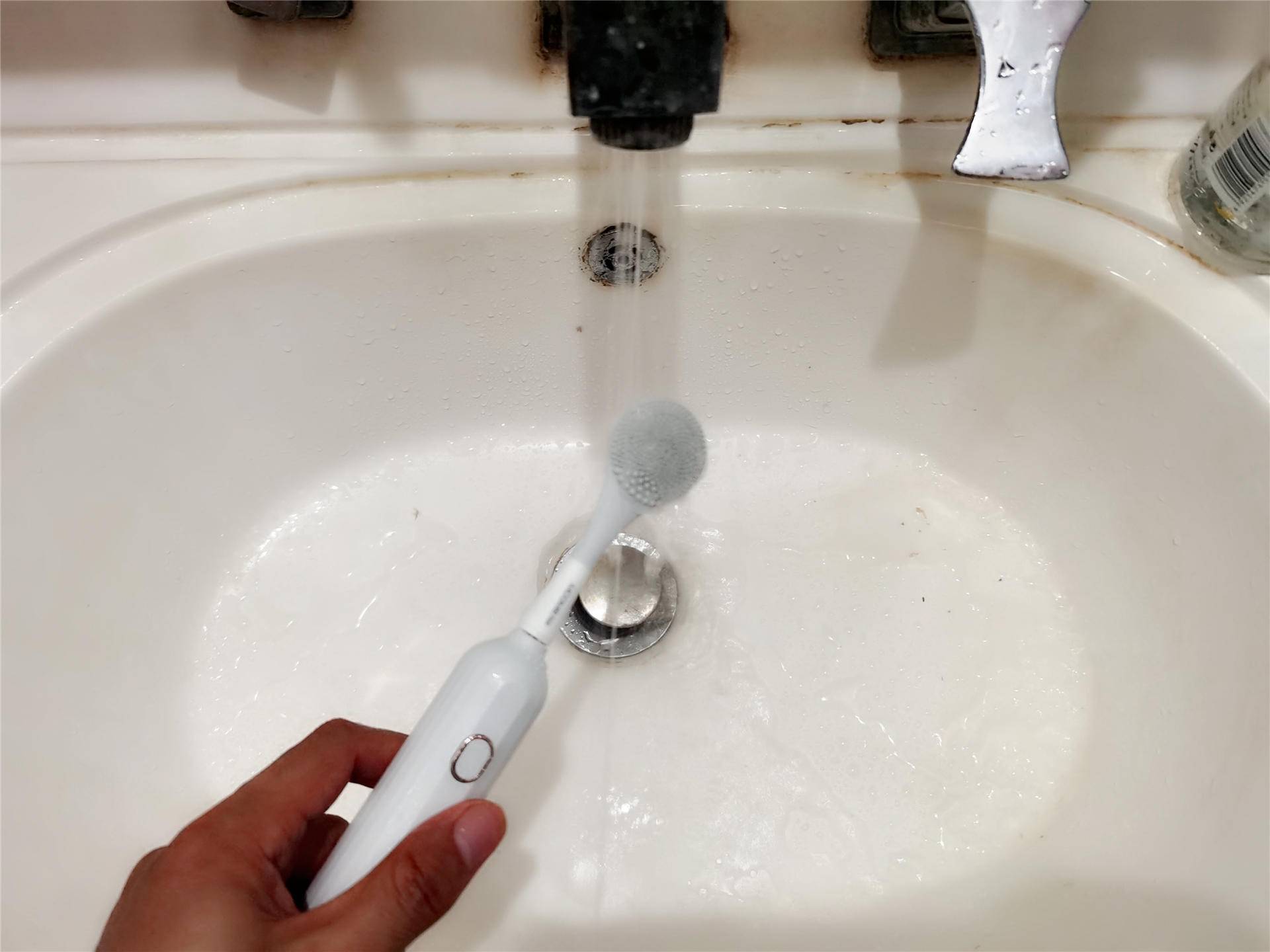 声波护理电动牙刷,超声波牙刷和旋转电动牙刷评测