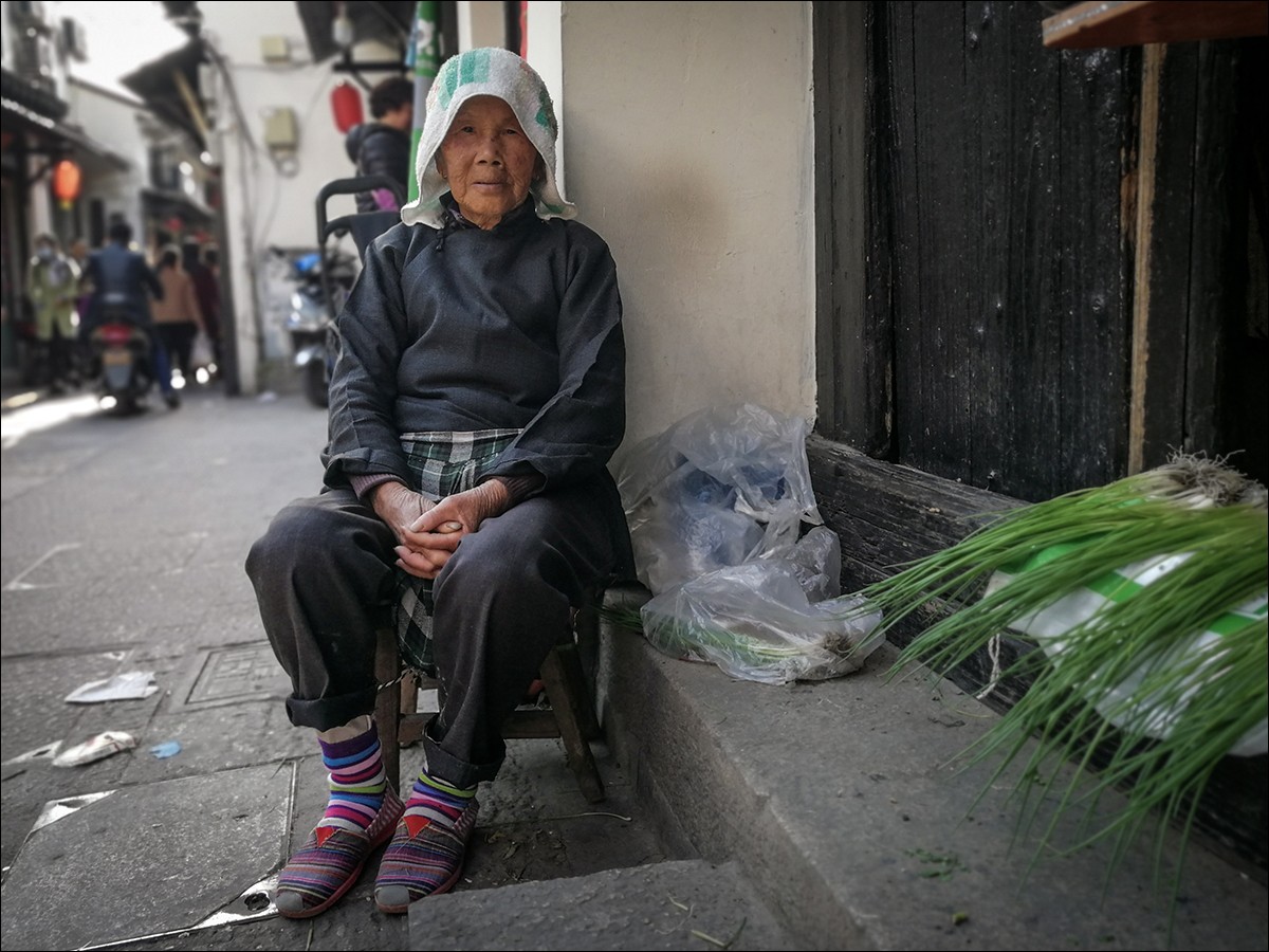 华为p30和华为p10plus谁好,华为p30系列发布