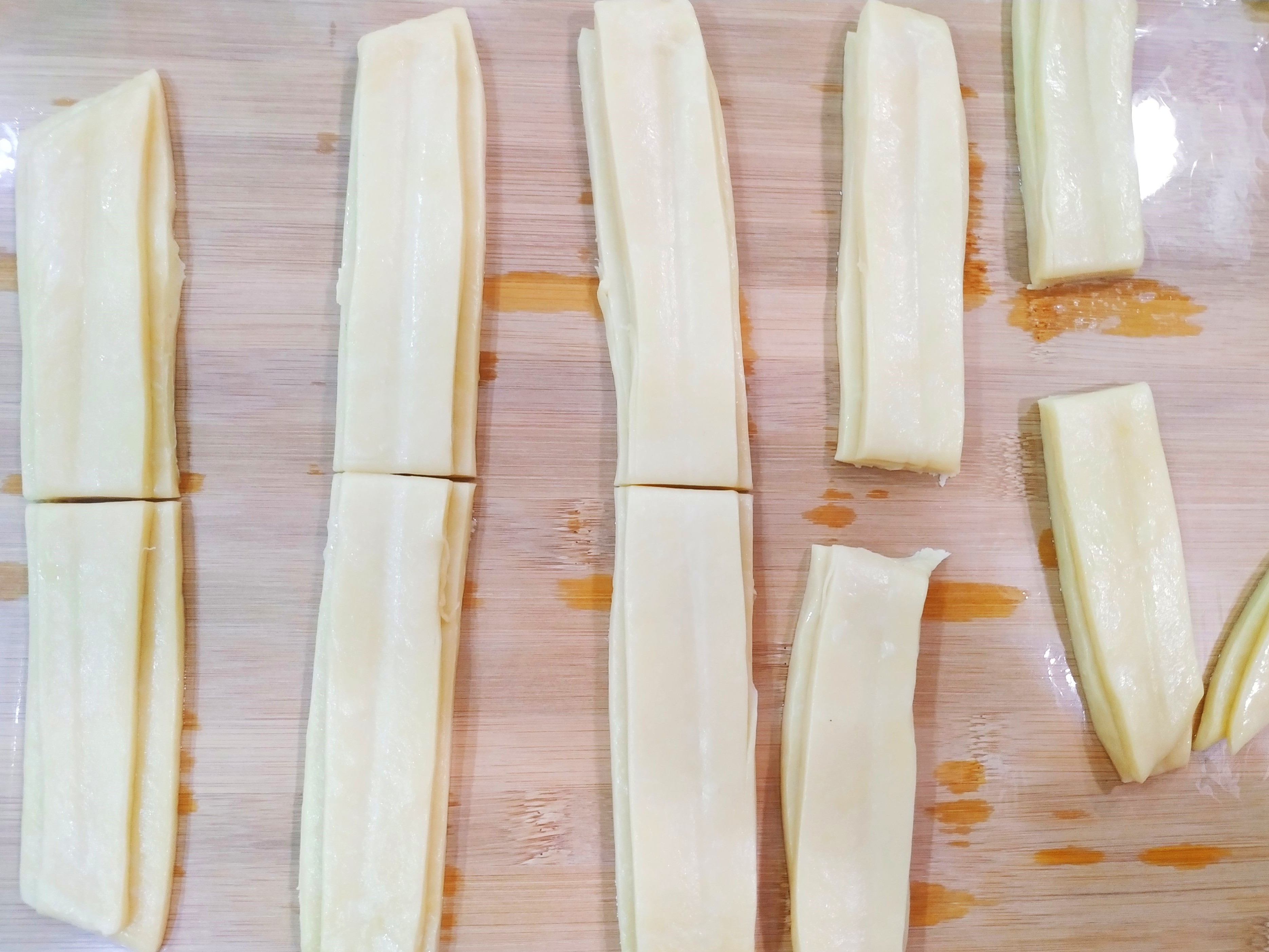 炸油条用脆皮油条粉还用放酵母吗,炸油条酵母碱油条店老板教你做法