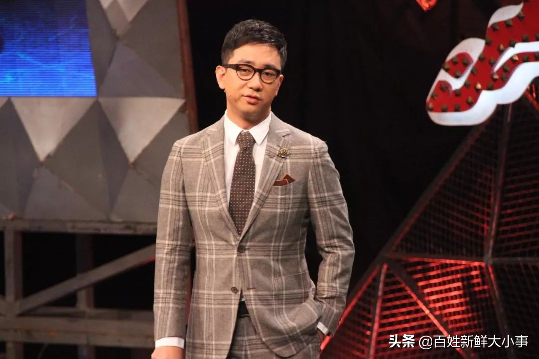 王自健为什么没有李诞火,李诞积极的努力