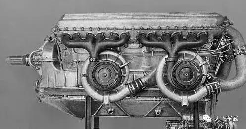 号称“史上最蛋疼重坦兄弟”，几乎遭受了游戏内100%玩家的嫌弃