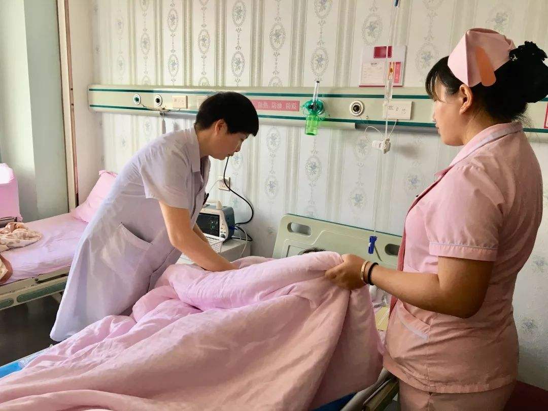 坐月子要这样做才不会落下月子病,坐月子注意哪些不会落下月子病