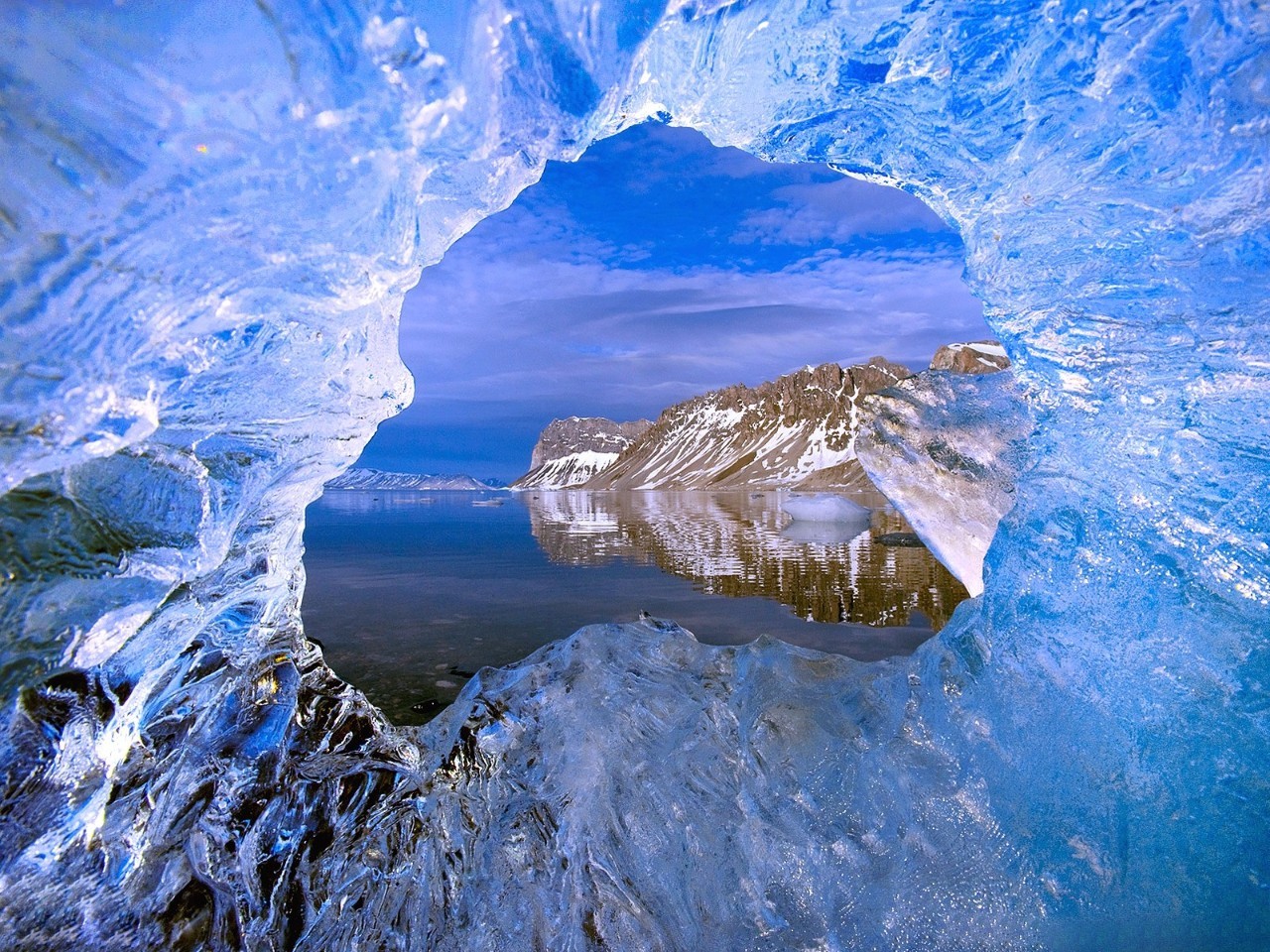 永久对中国免签的国家，待多久都行，只要不违反这2件事