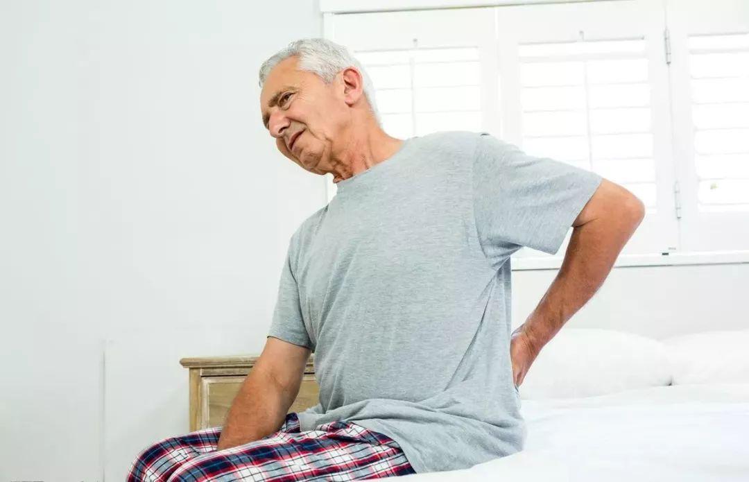 骨肉瘤全身关节疼痛,骨肉瘤的早期的疼痛特点