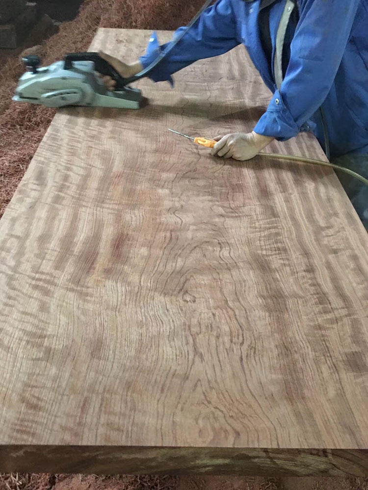 真正的实木大板要多少钱,实木大板的价格是真的吗