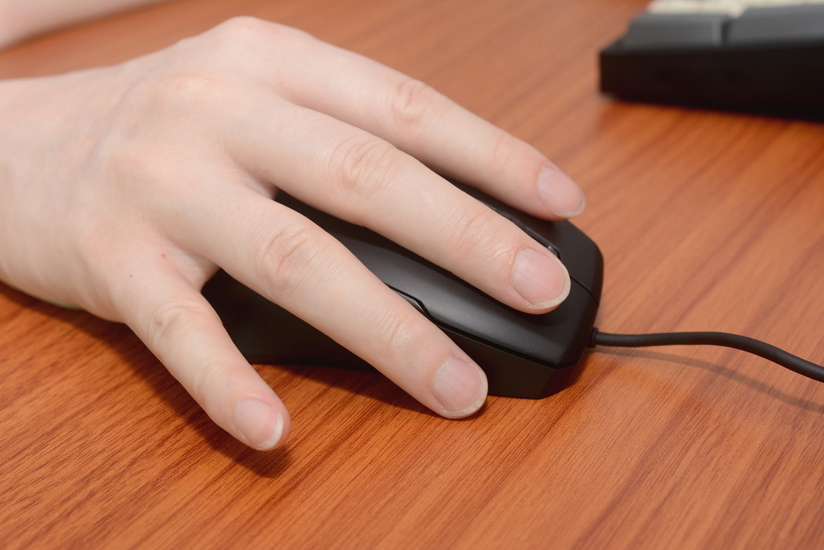 弃繁从简专注电竞，冰豹KONEPURESE详细体验