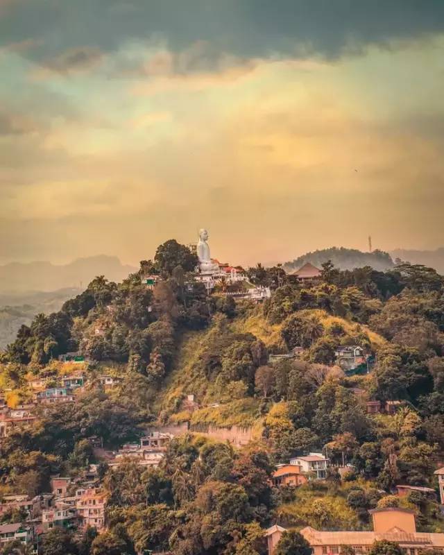 现在哪个国家免签证费,推荐几个消费超低免签的几个国家