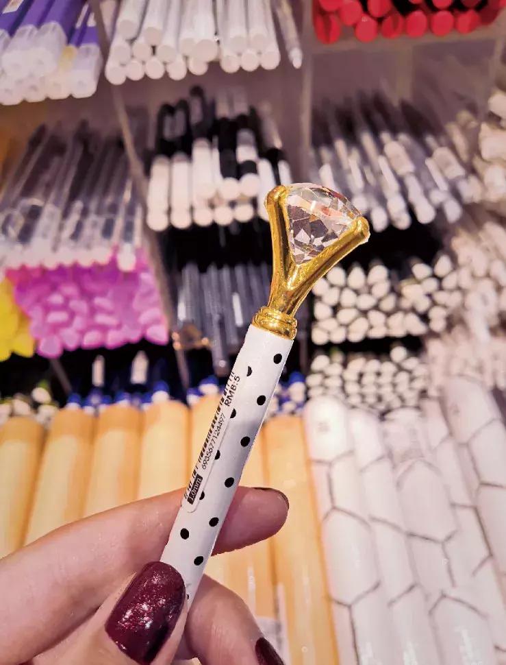 别去名创优品了，这家十元店更好逛