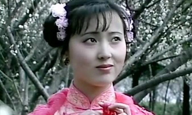 2段婚姻，和丈夫剃度出家，41岁病逝，父亲跪在地上埋怨自己