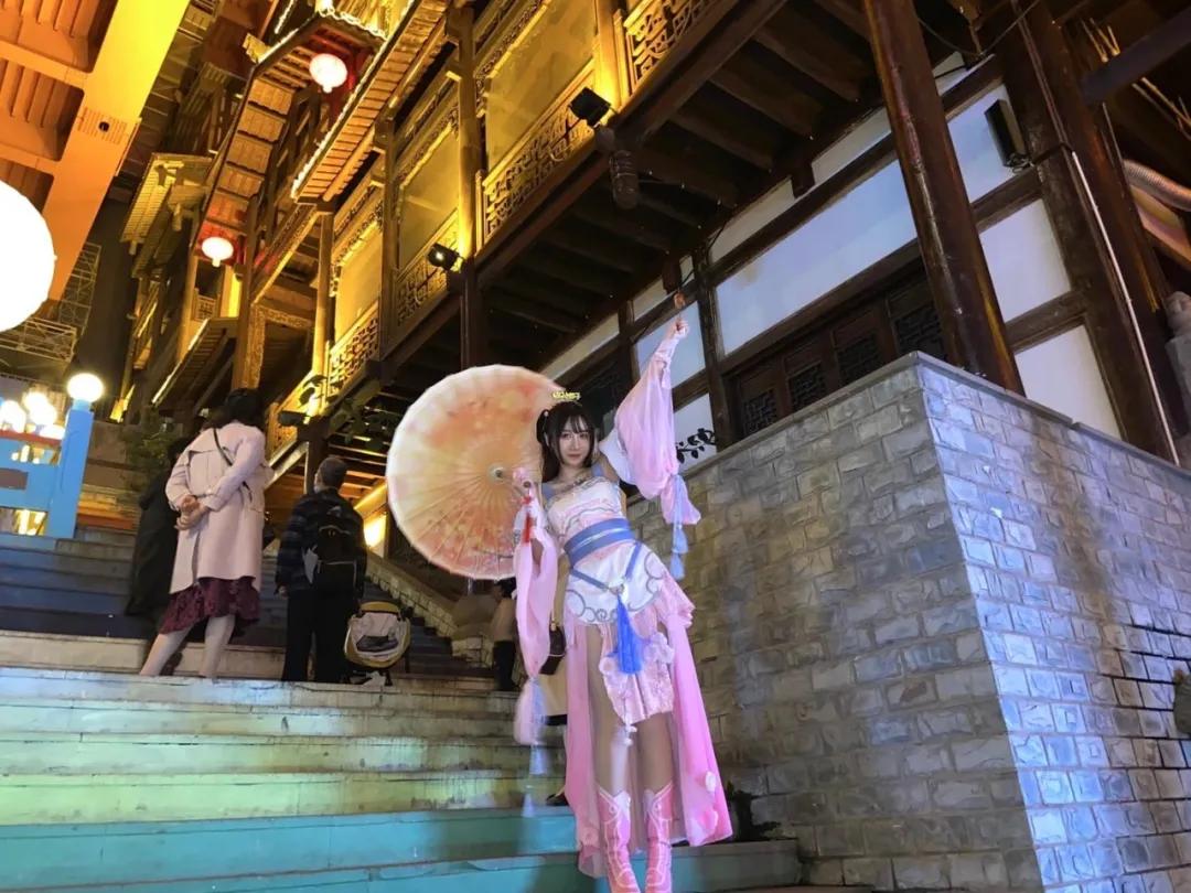 凌晨4点醒的姑娘,凌晨2点起床的姑娘