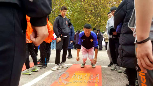 跳绳三十秒决赛,30秒双摇跳绳冠军