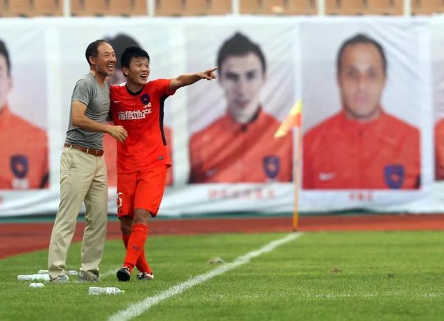 邹正加盟恒大队,邹正国家队集锦