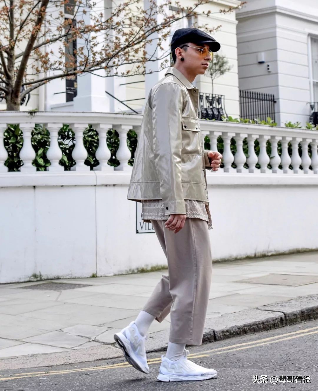 reebok什么意思啊,为什么reebok两个标志